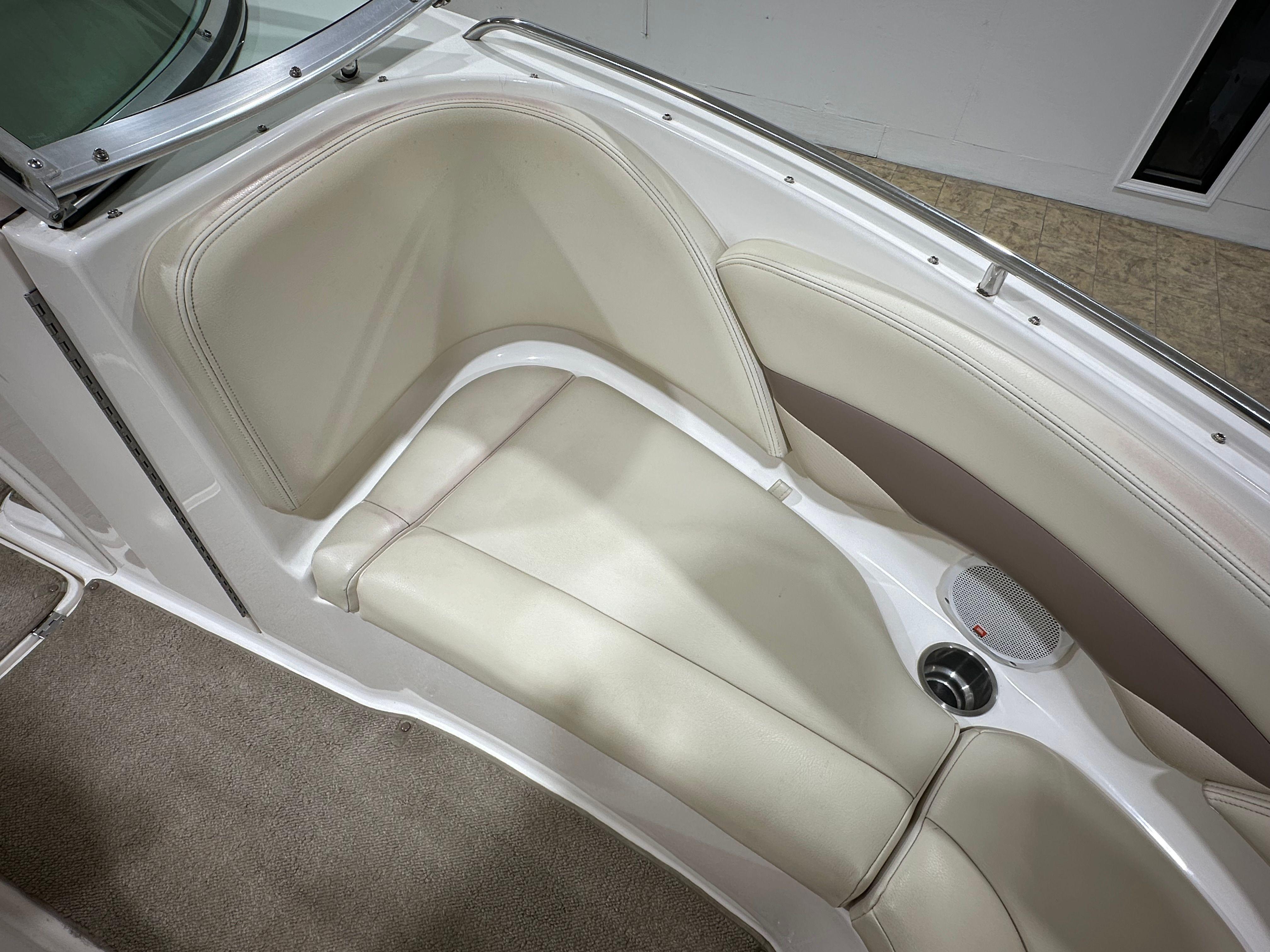 Slide: The Image of 2005 Chaparral 220 Ssi - Image 24 - 24