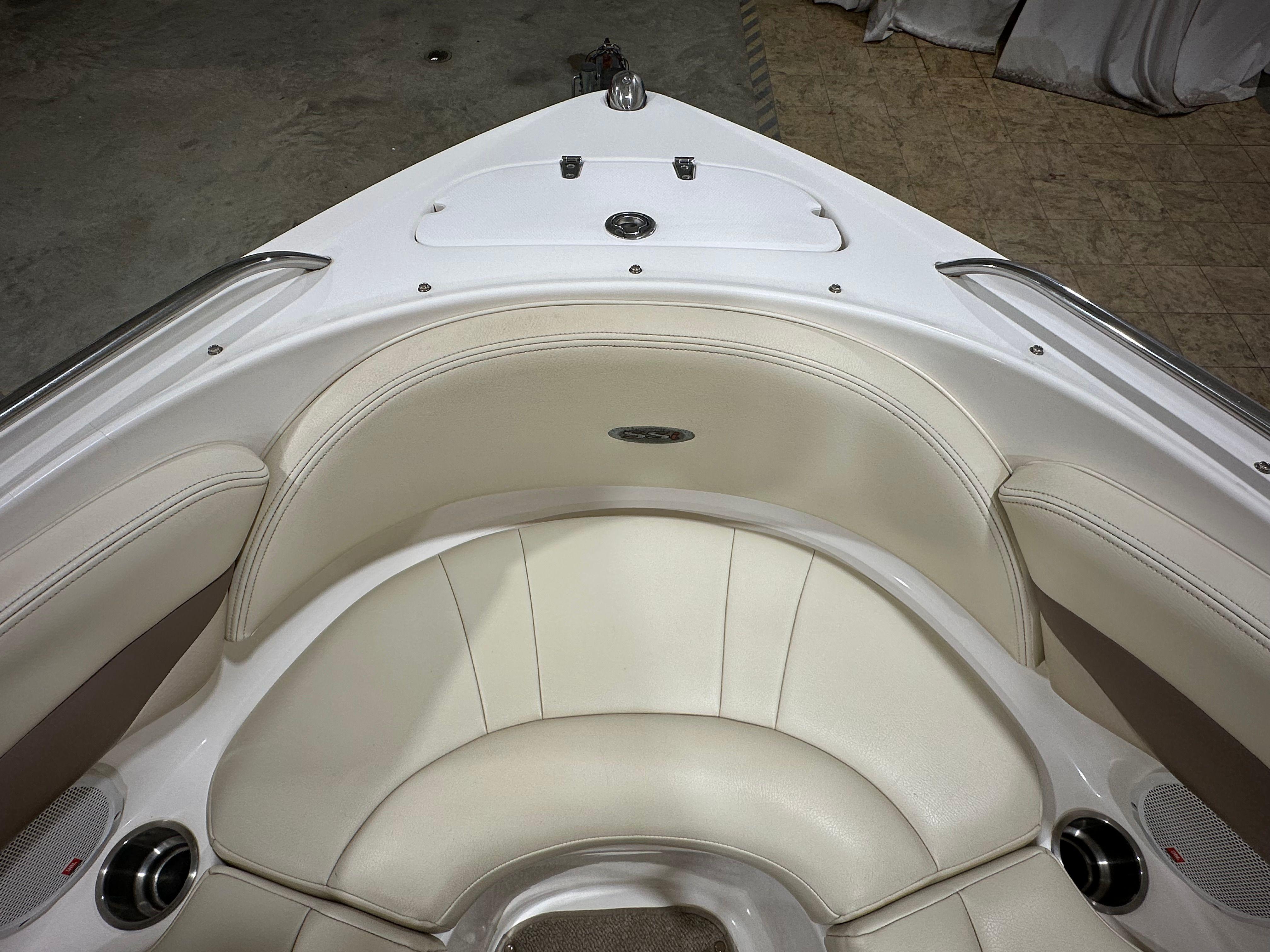 Slide: The Image of 2005 Chaparral 220 Ssi - Image 26 - 26