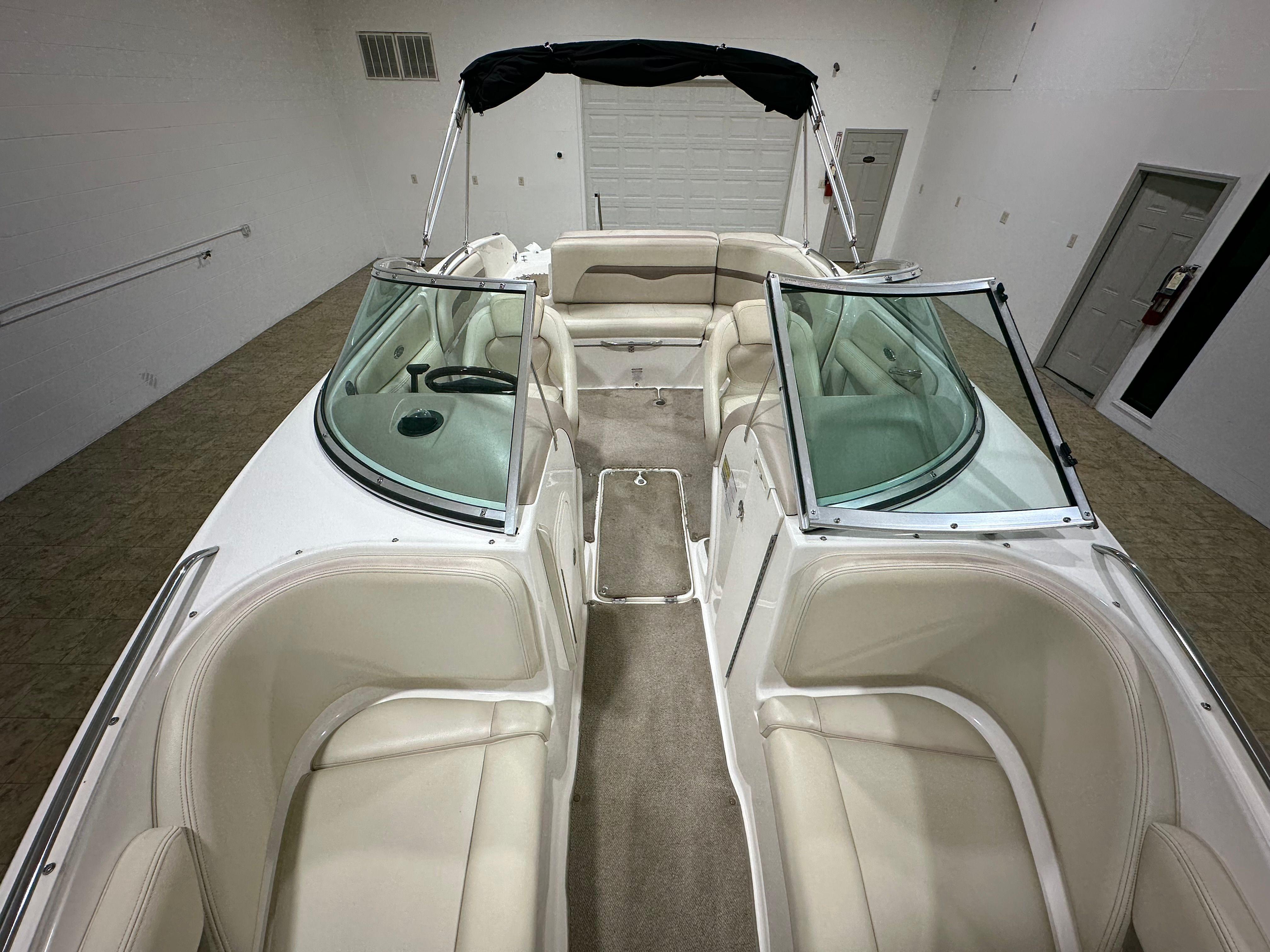 Slide: The Image of 2005 Chaparral 220 Ssi - Image 27 - 27