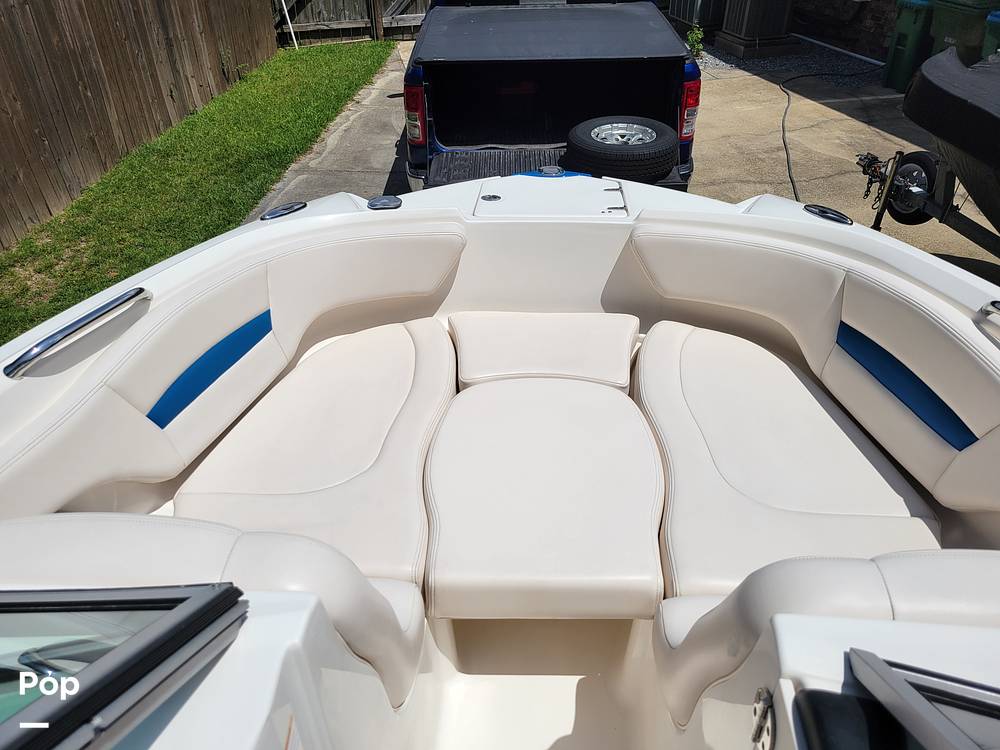 Slide: The Image of Bow Seating - 15658100