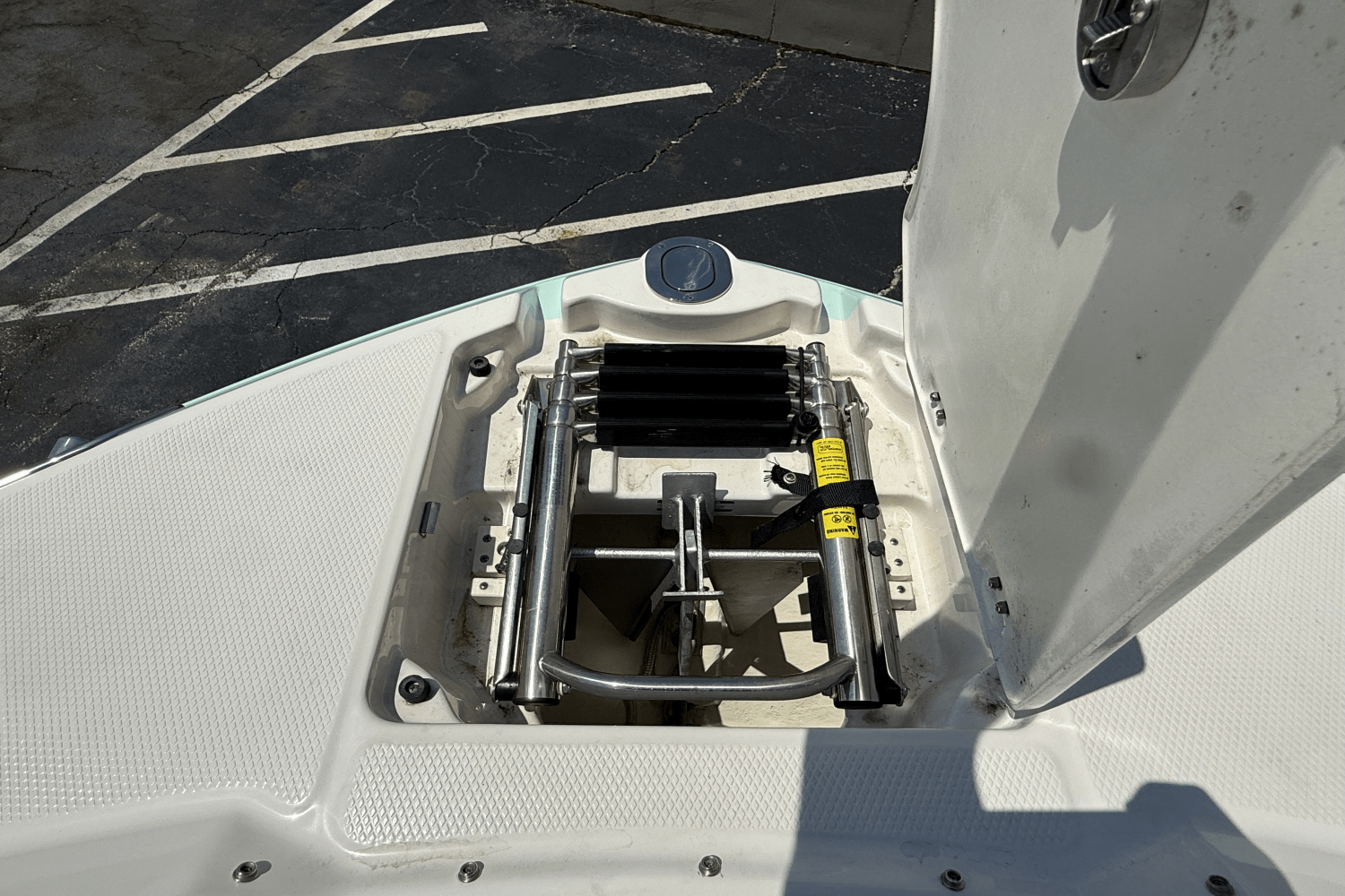 Slide: The Image of Chaparral 230 SUNCOAST 2019 - 19