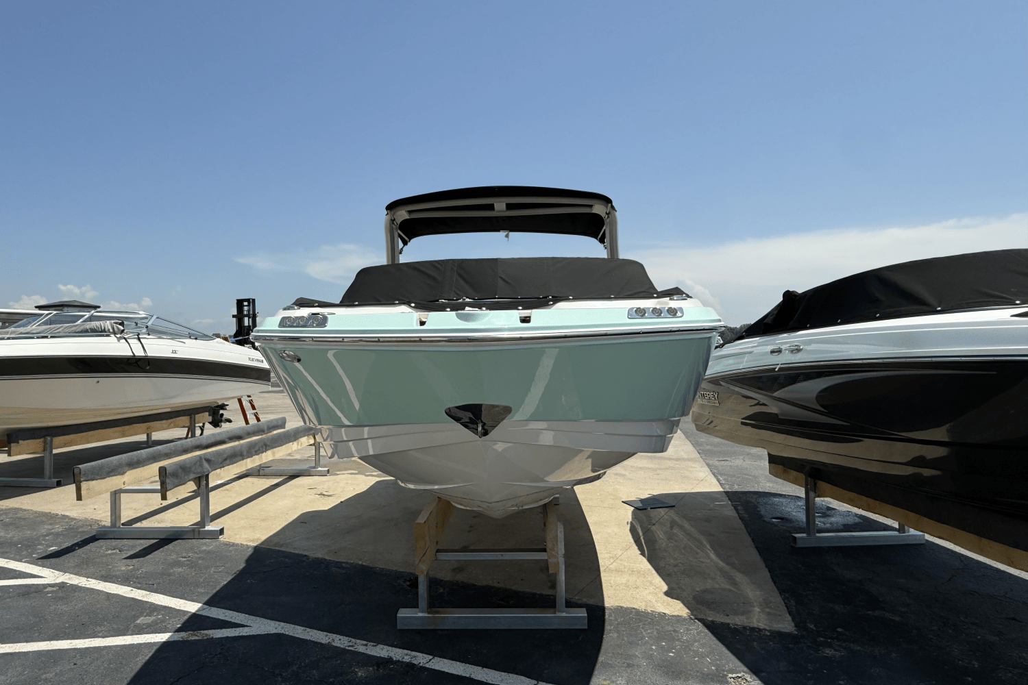 Slide: The Image of Chaparral 230 SUNCOAST 2019 - 3