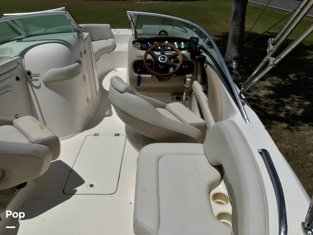 Slide: The Image of Cockpit Seating - 12938639