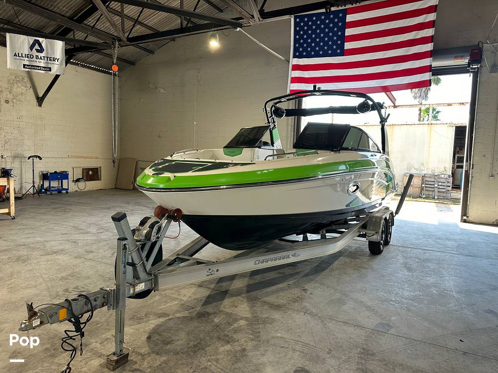 Slide: The Image of 2015 Chaparral 243 VRX - 18