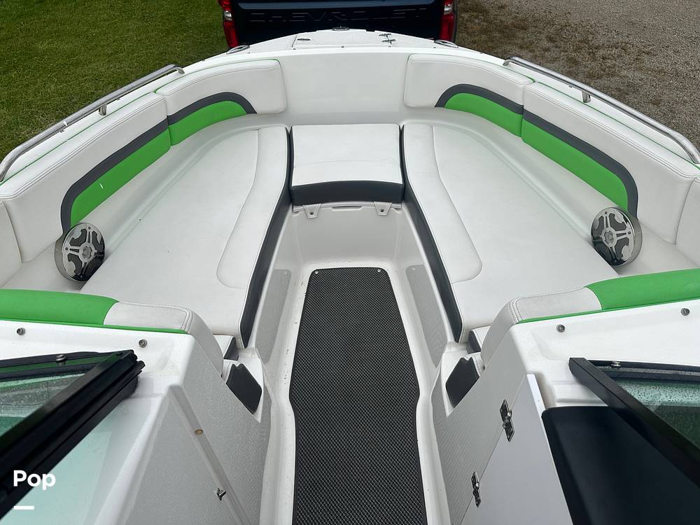 Slide: The Image of Chaparral 243 VRX 2015 - 4