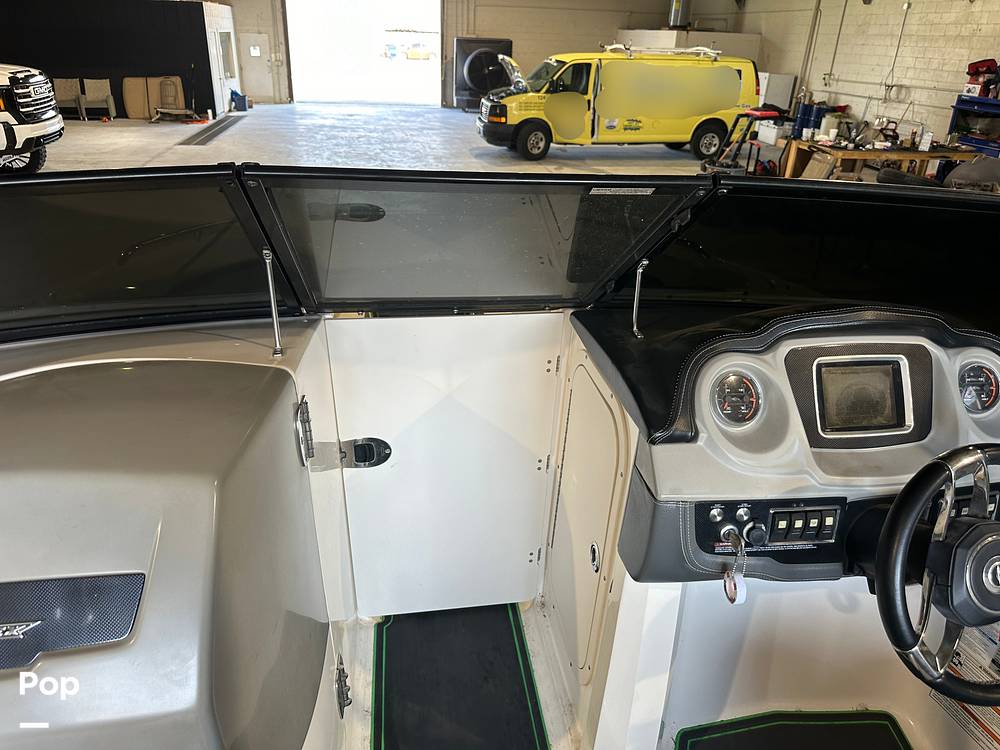 Slide: The Image of Chaparral 243 VRX 2015 - 4