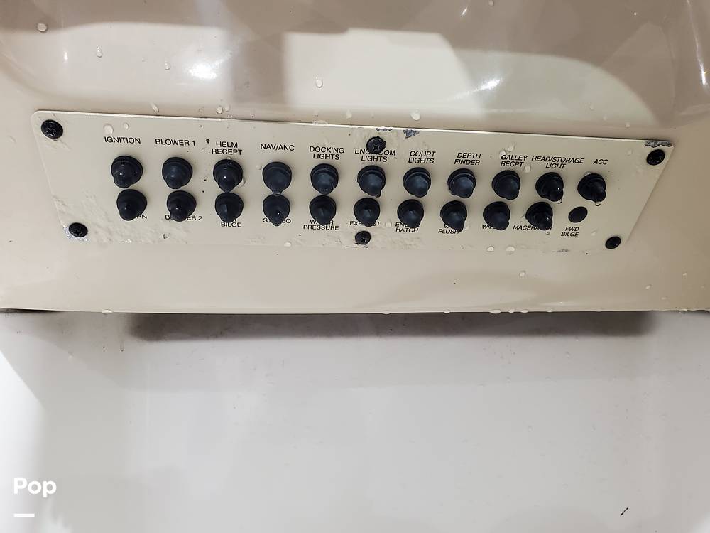 Slide: The Image of Helm Fuse Panel - 8009702