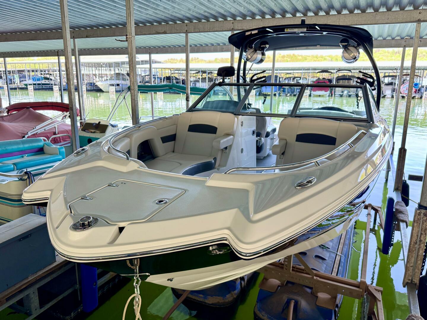 Slide: The Image of Chaparral 264 Sunesta Surf 2018 - 5255996