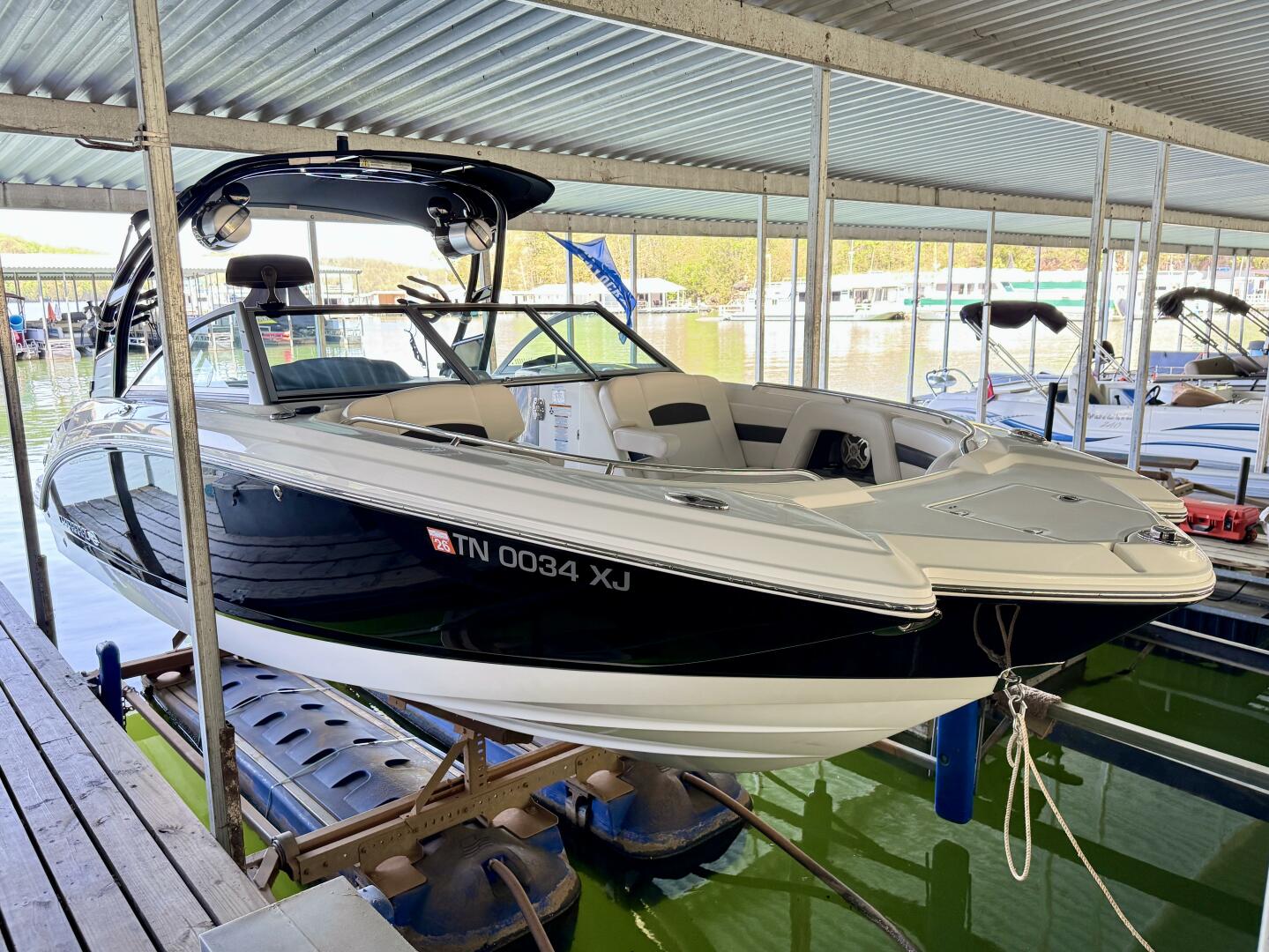 Slide: The Image of Chaparral 264 Sunesta Surf 2018 - 5255997