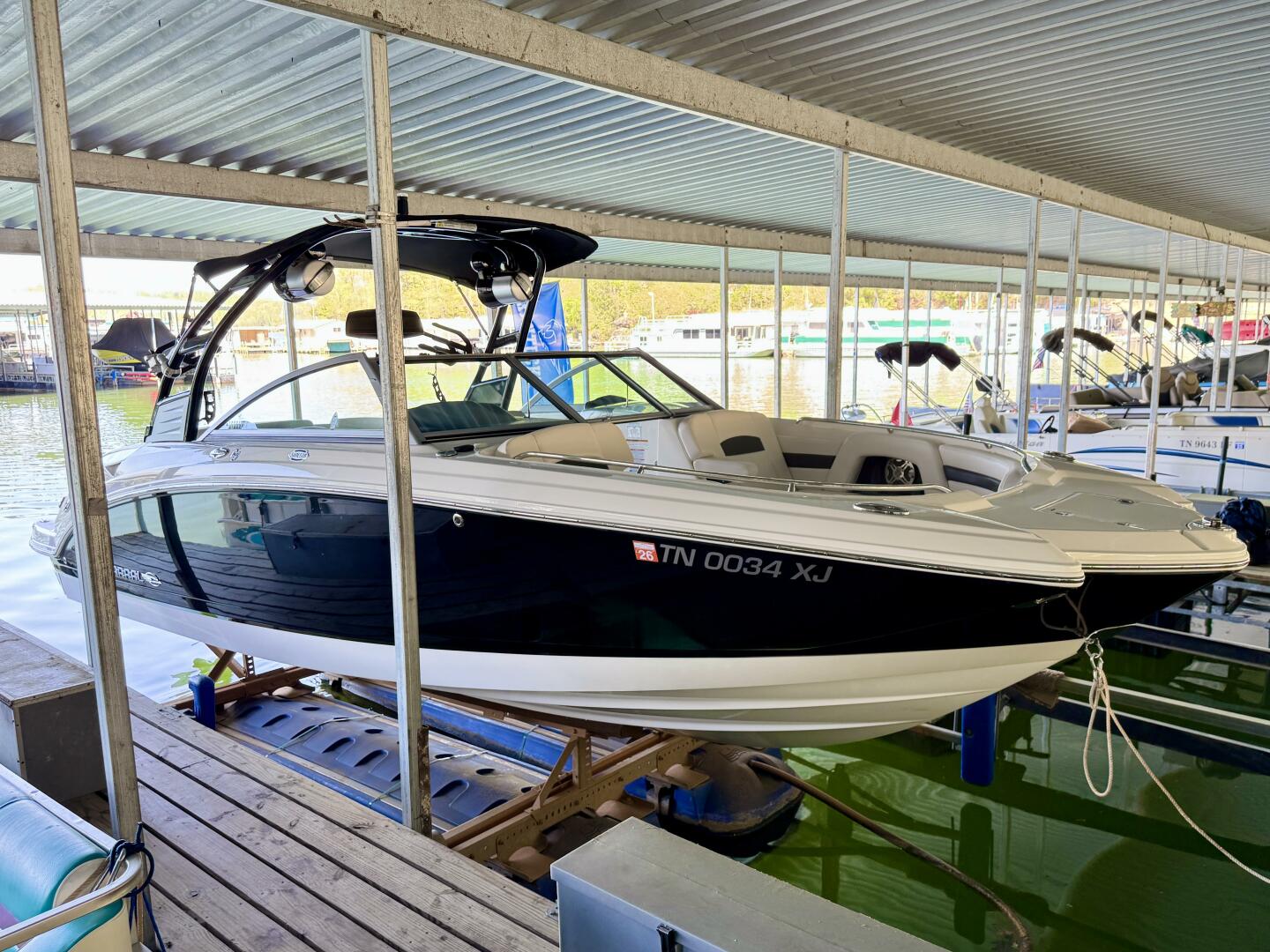 Slide: The Image of Chaparral 264 Sunesta Surf 2018 - 5255998