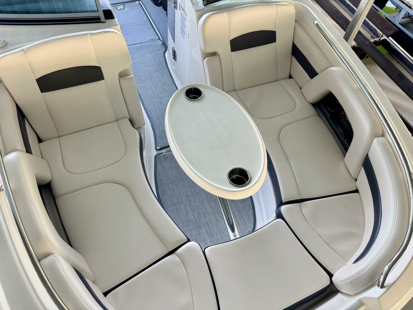Slide: The Image of Chaparral 264 Sunesta Surf 2018 - 5256036
