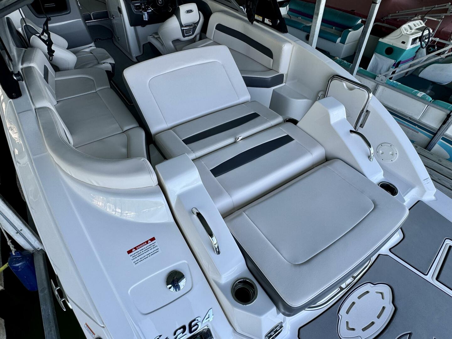 Slide: The Image of Chaparral 264 Sunesta Surf 2018 - 5256052
