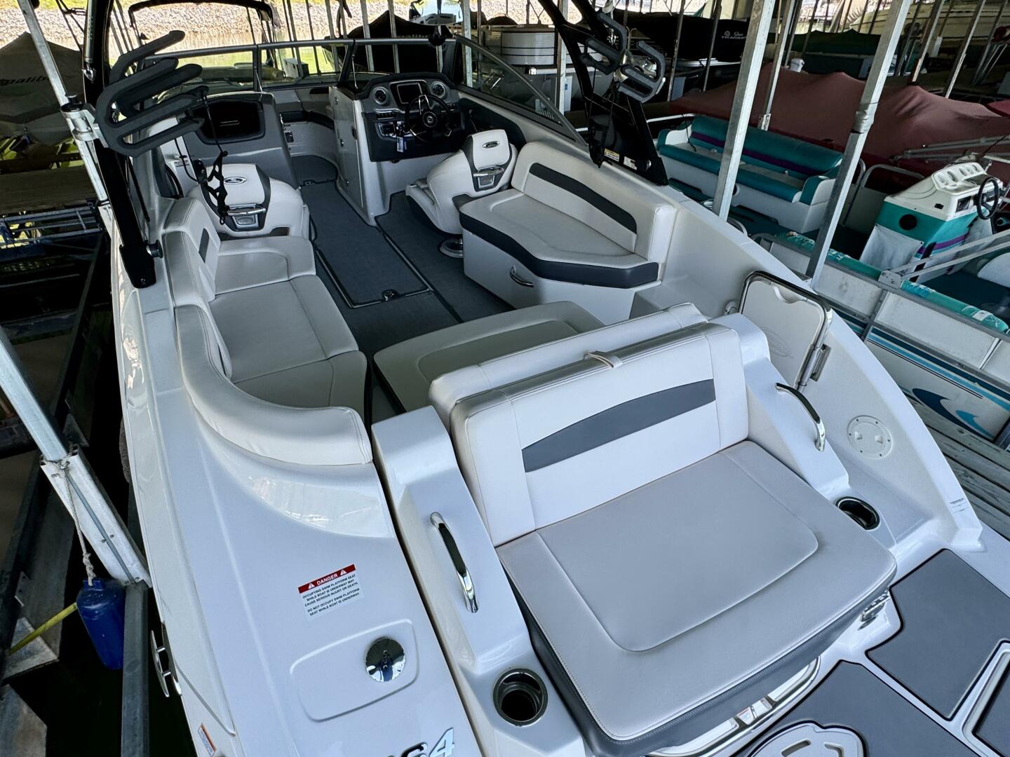 Slide: The Image of Chaparral 264 Sunesta Surf 2018 - 5256056