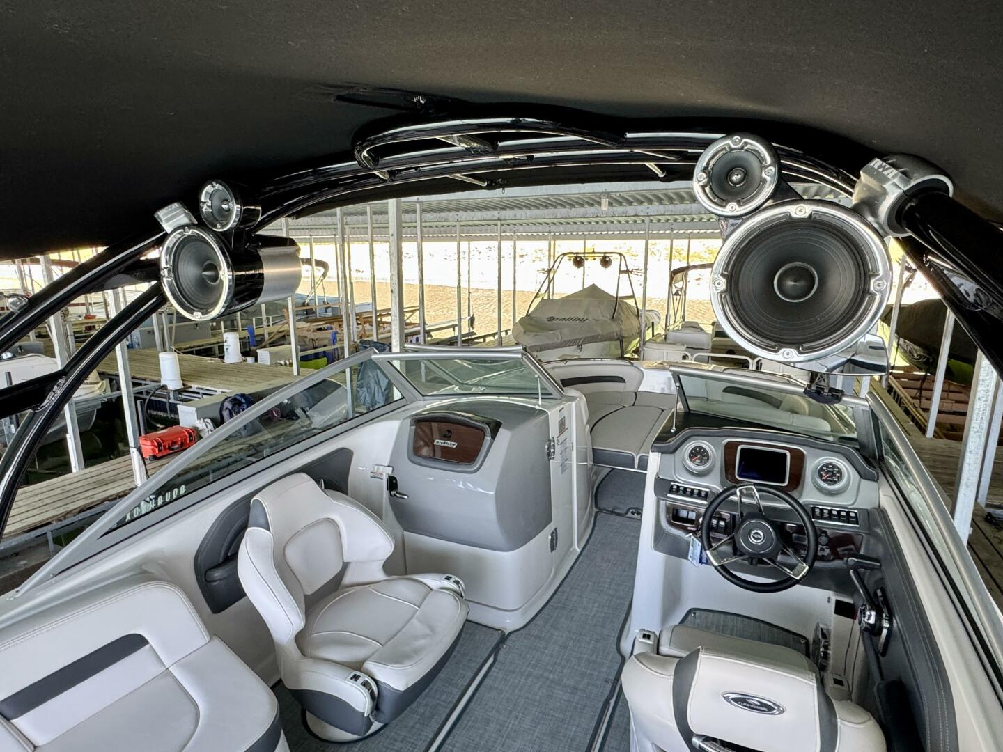 Slide: The Image of Chaparral 264 Sunesta Surf 2018 - 5256059