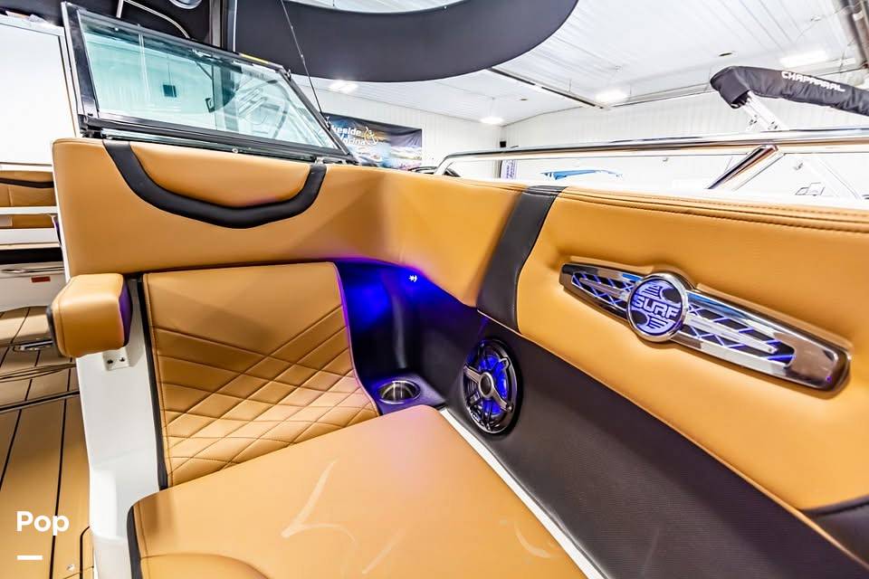 Slide: The Image of Chaparral 26 SURF Black Edition 2022 - 15019367
