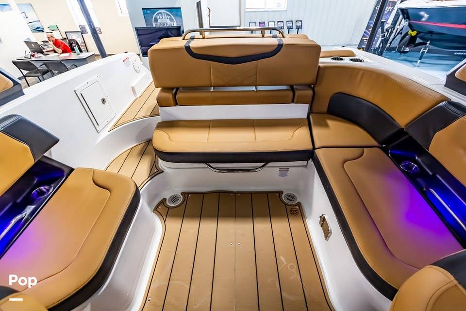 Slide: The Image of Chaparral 26 SURF Black Edition 2022 - 15019368