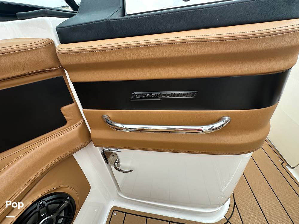 Slide: The Image of Chaparral 26 SURF Black Edition 2022 - 15313081