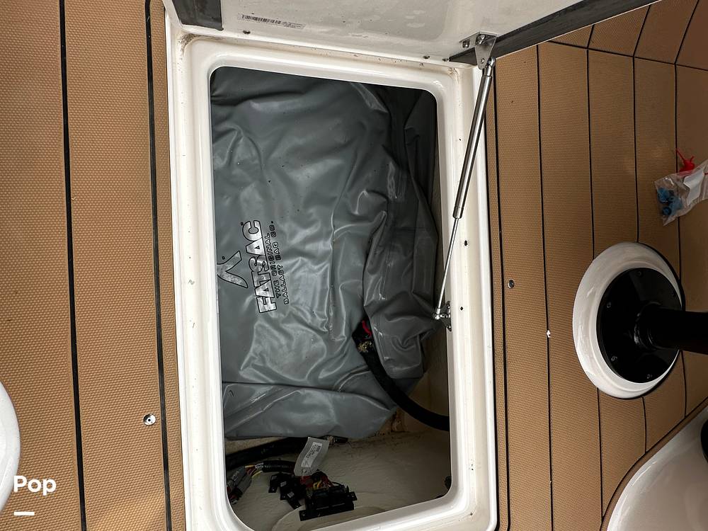 Slide: The Image of Chaparral 26 SURF Black Edition 2022 - 15313089