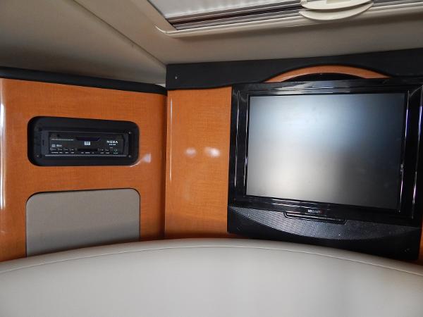 Slide: The Image of 2009 Chaparral 275 SSi interior with TV and audio system. - 20