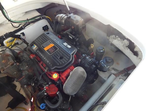 Slide: The Image of Engine compartment of a 2009 Chaparral 275 SSi boat with Volvo Penta engine. - 38