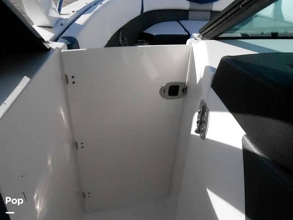 Slide: The Image of Chaparral 280 OSX 2020 - 13924726