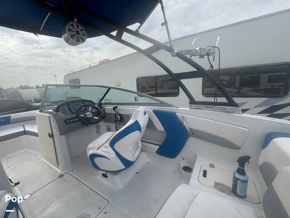 Slide: The Image of Chaparral H2O SURF 2019 - 15792594