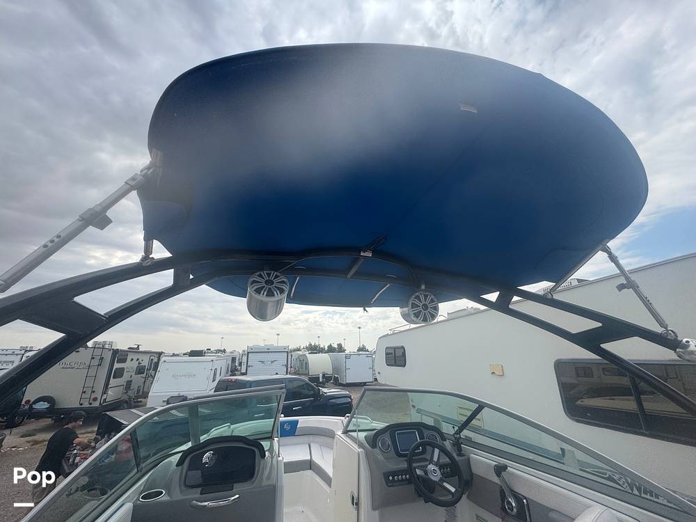 Slide: The Image of Chaparral H2O SURF 2019 - 15792597