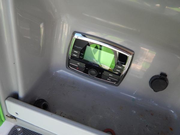 Slide: The Image of Control panel of 2015 Chaparral Vortex 223 VRX boat. - 38