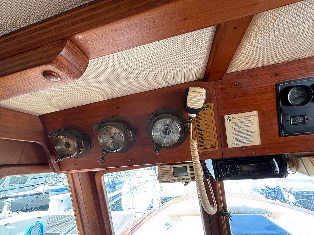 Slide: The Image of CHB 33 1983 - 15823641