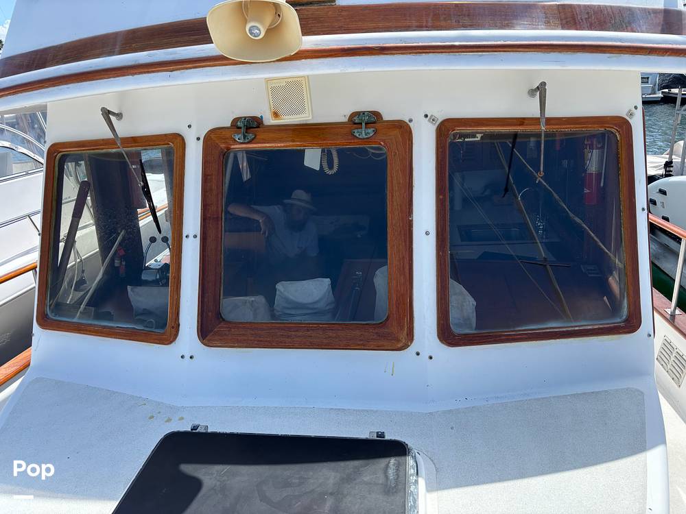 Slide: The Image of CHB 33 1983 - 15823677