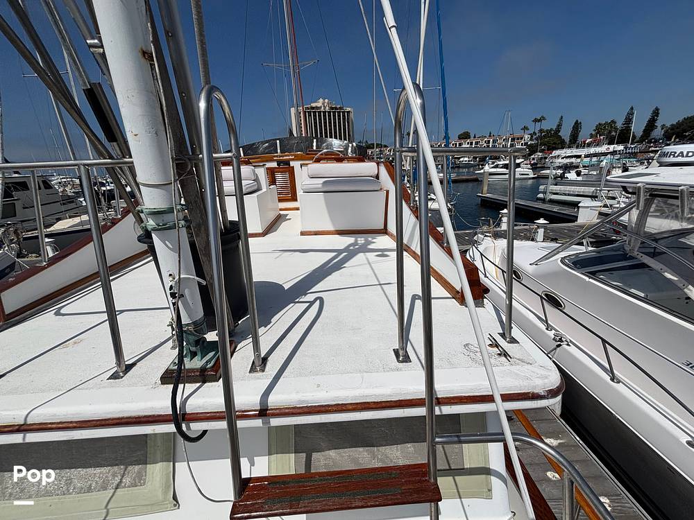 Slide: The Image of CHB 33 1983 - 15823705