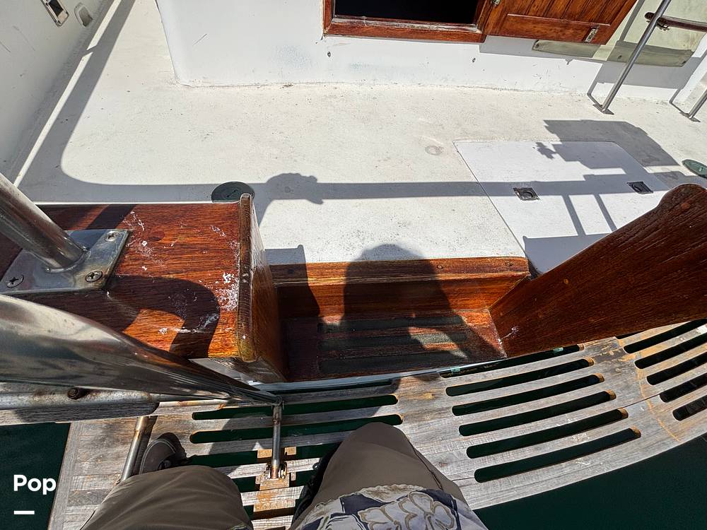 Slide: The Image of CHB 33 1983 - 15823721