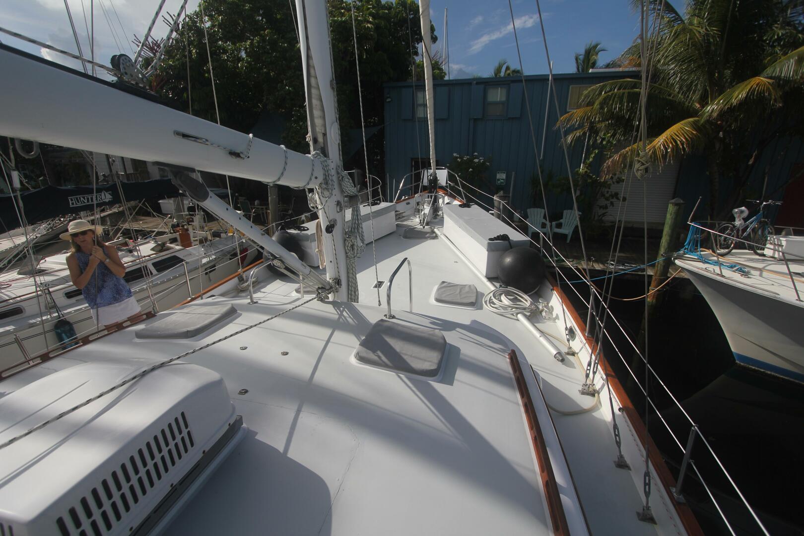 Slide: The Image of Cheoy Lee 63 Long Range Motorsailer 1985 - 4763550