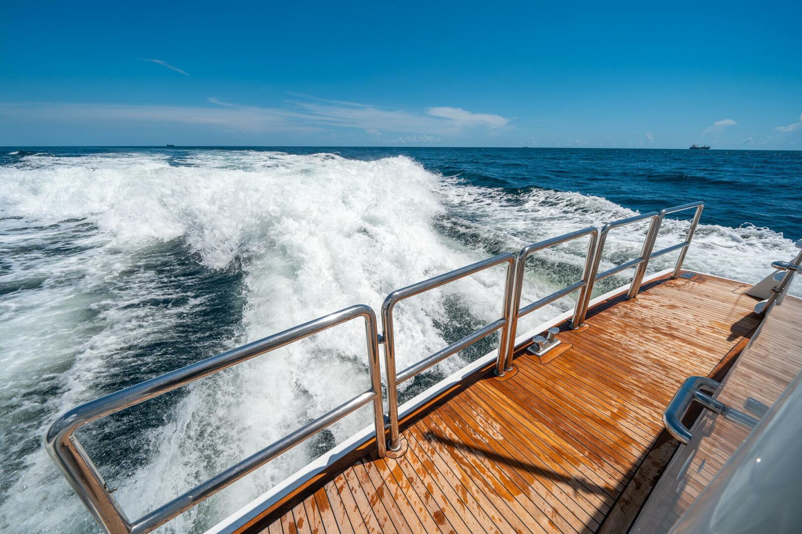 Slide: The Image of Cheoy Lee Bravo Series Motor Yacht 2006 - 4586764