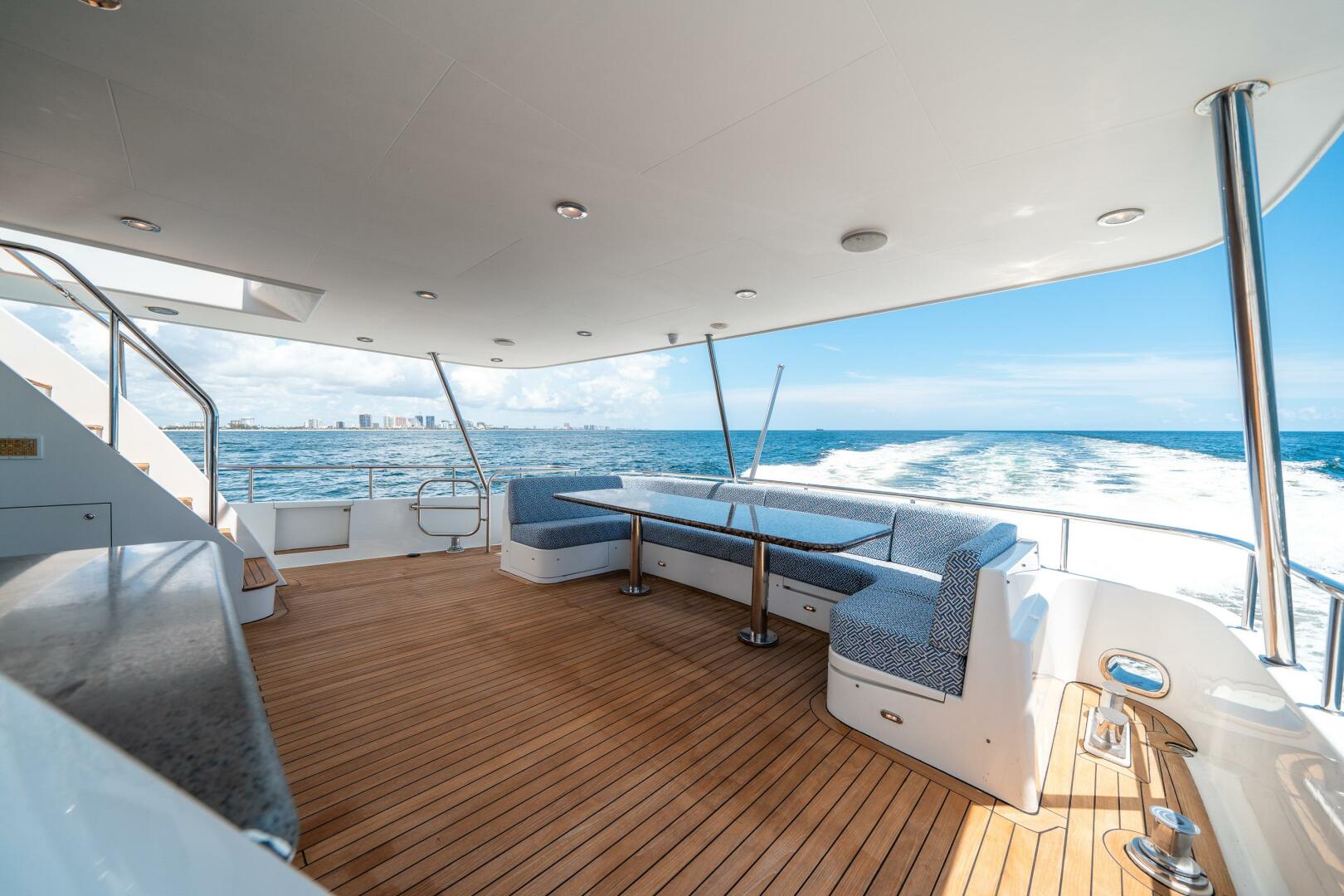 Slide: The Image of Cheoy Lee Bravo Series Motor Yacht 2006 - 4586767