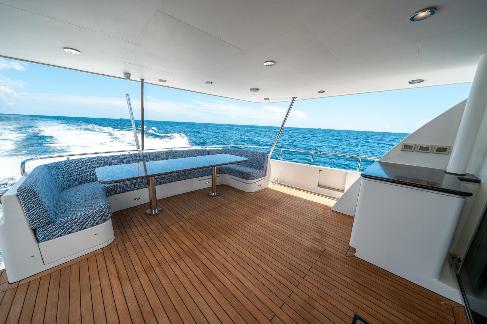 Slide: The Image of Cheoy Lee Bravo Series Motor Yacht 2006 - 4586772