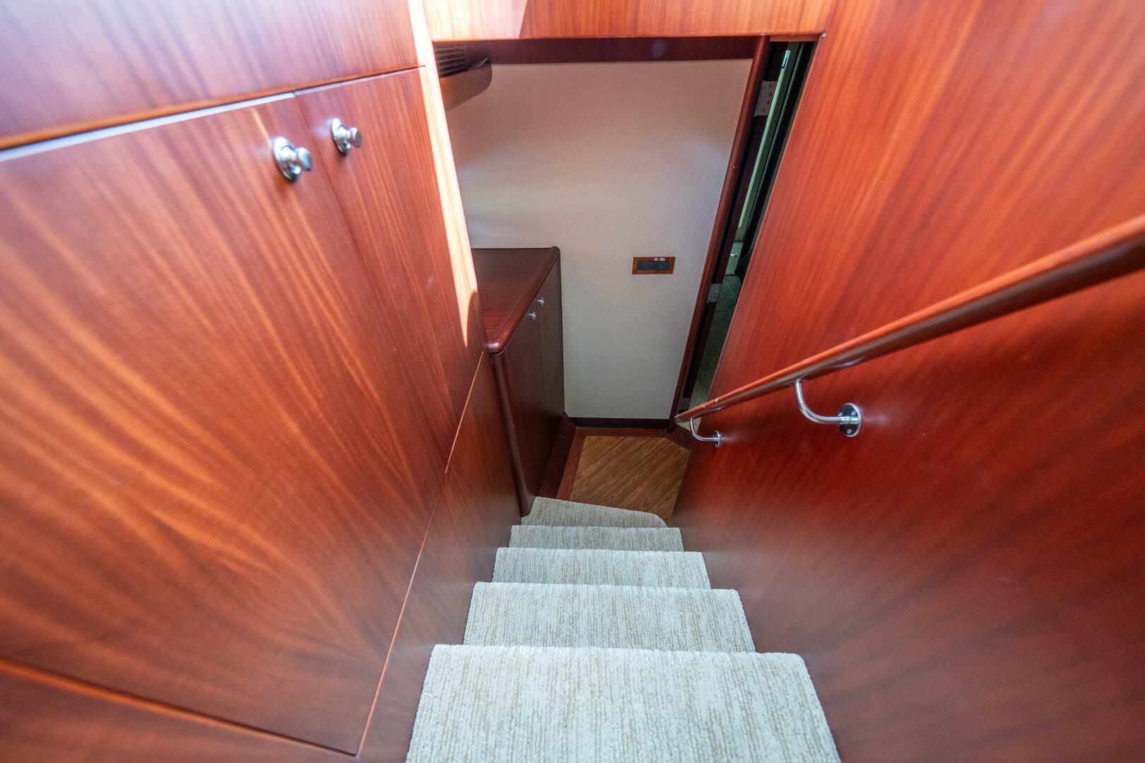 Slide: The Image of Cheoy Lee Bravo Series Motor Yacht 2006 - 4586802