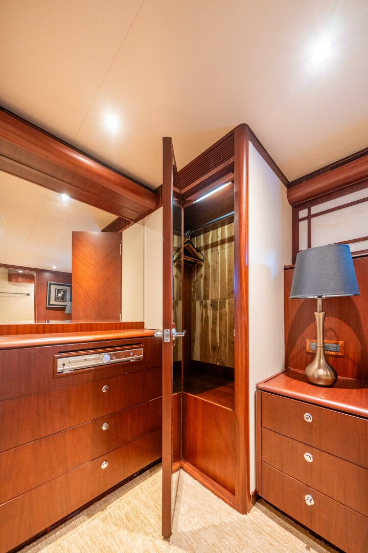 Slide: The Image of Cheoy Lee Bravo Series Motor Yacht 2006 - 4586816