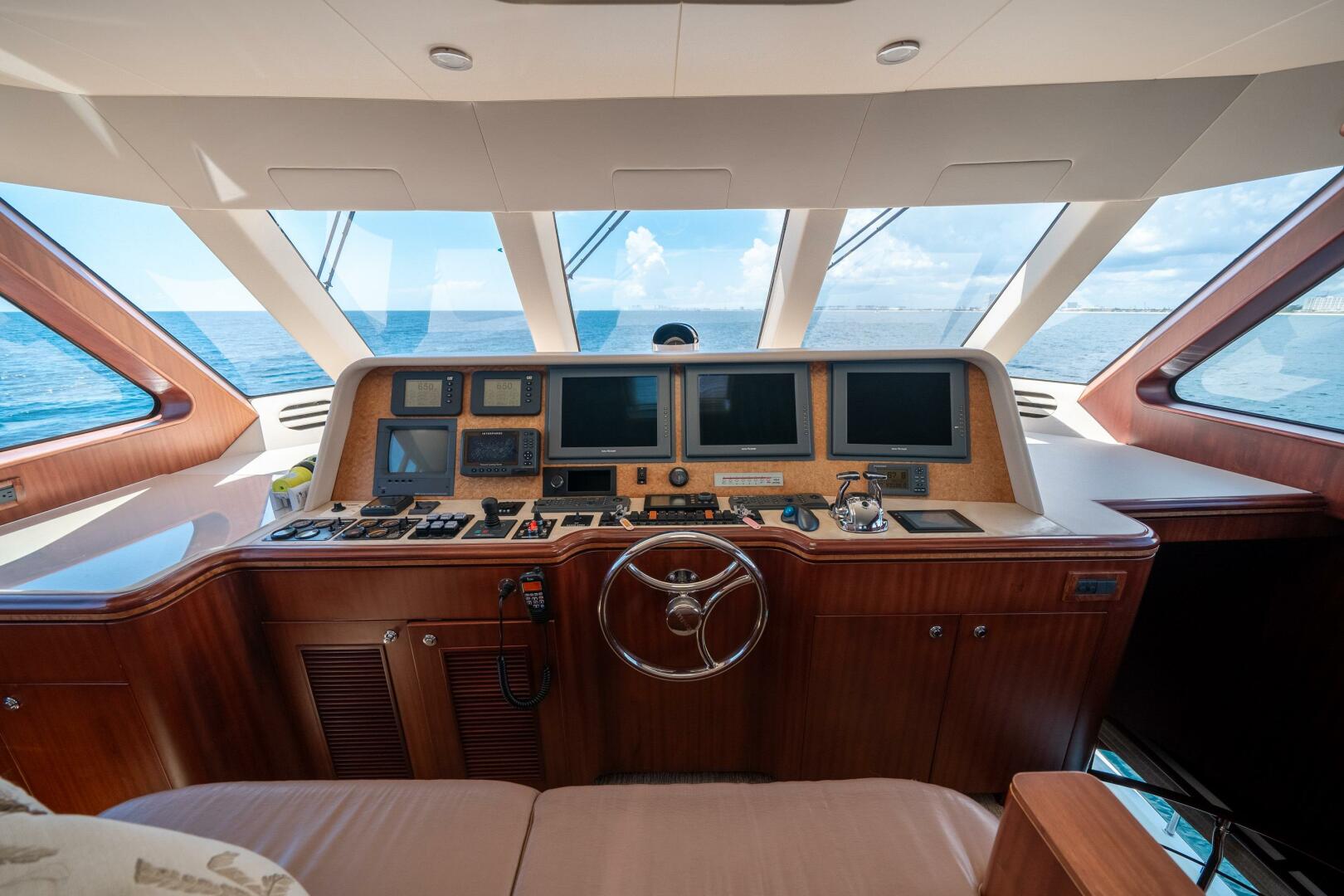 Slide: The Image of Cheoy Lee Bravo Series Motor Yacht 2006 - 4586872