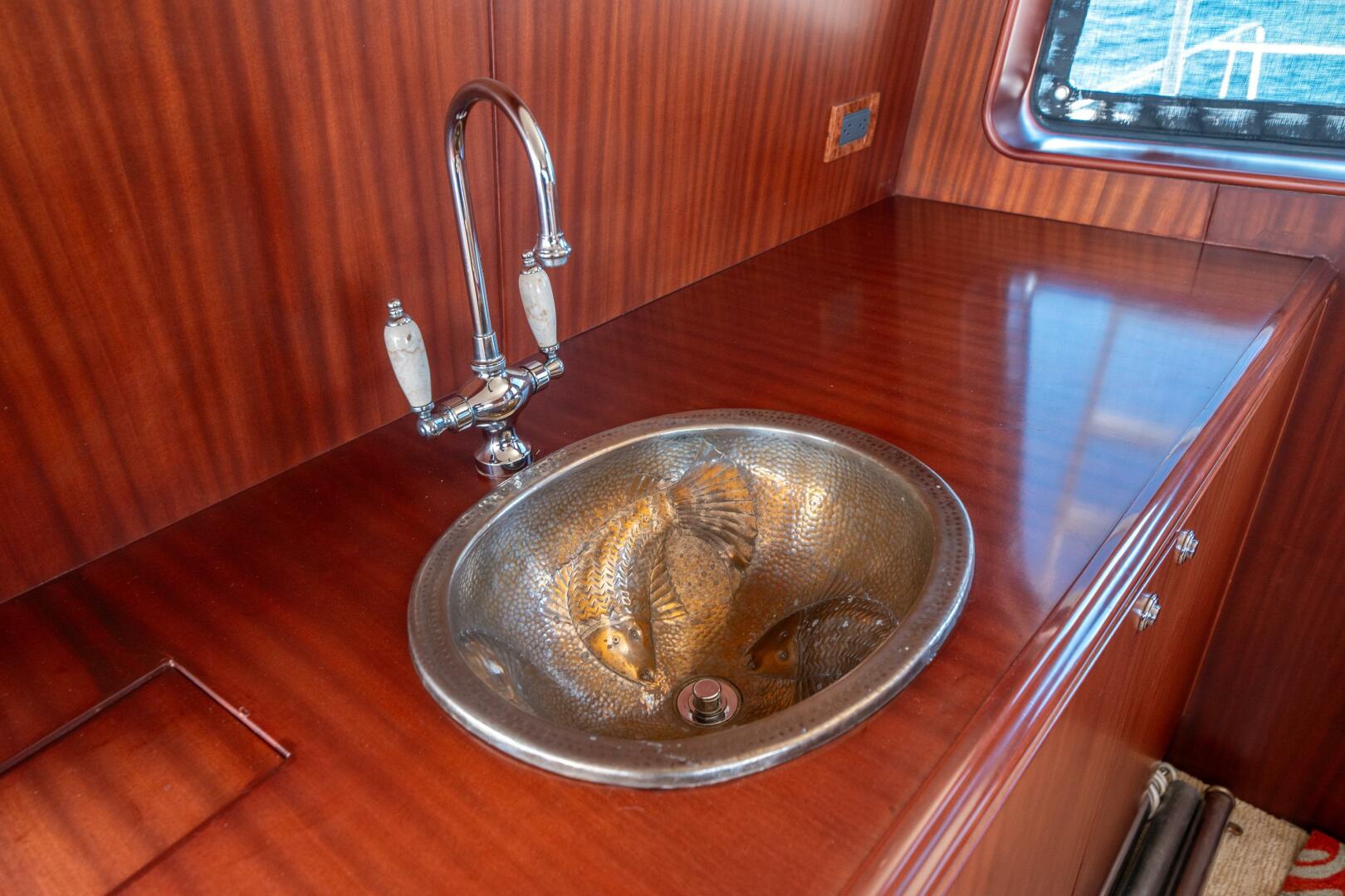 Slide: The Image of Cheoy Lee Bravo Series Motor Yacht 2006 - 4586874