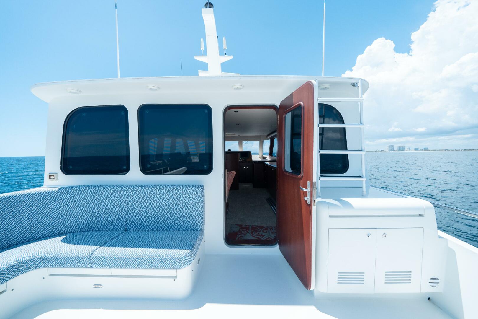 Slide: The Image of Cheoy Lee Bravo Series Motor Yacht 2006 - 4586876