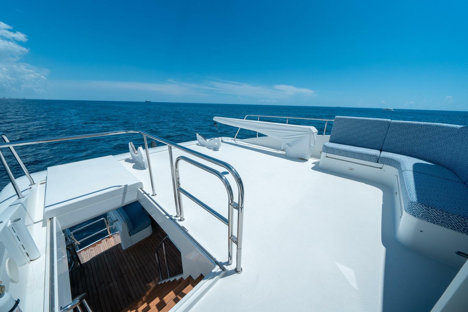 Slide: The Image of Cheoy Lee Bravo Series Motor Yacht 2006 - 4586878