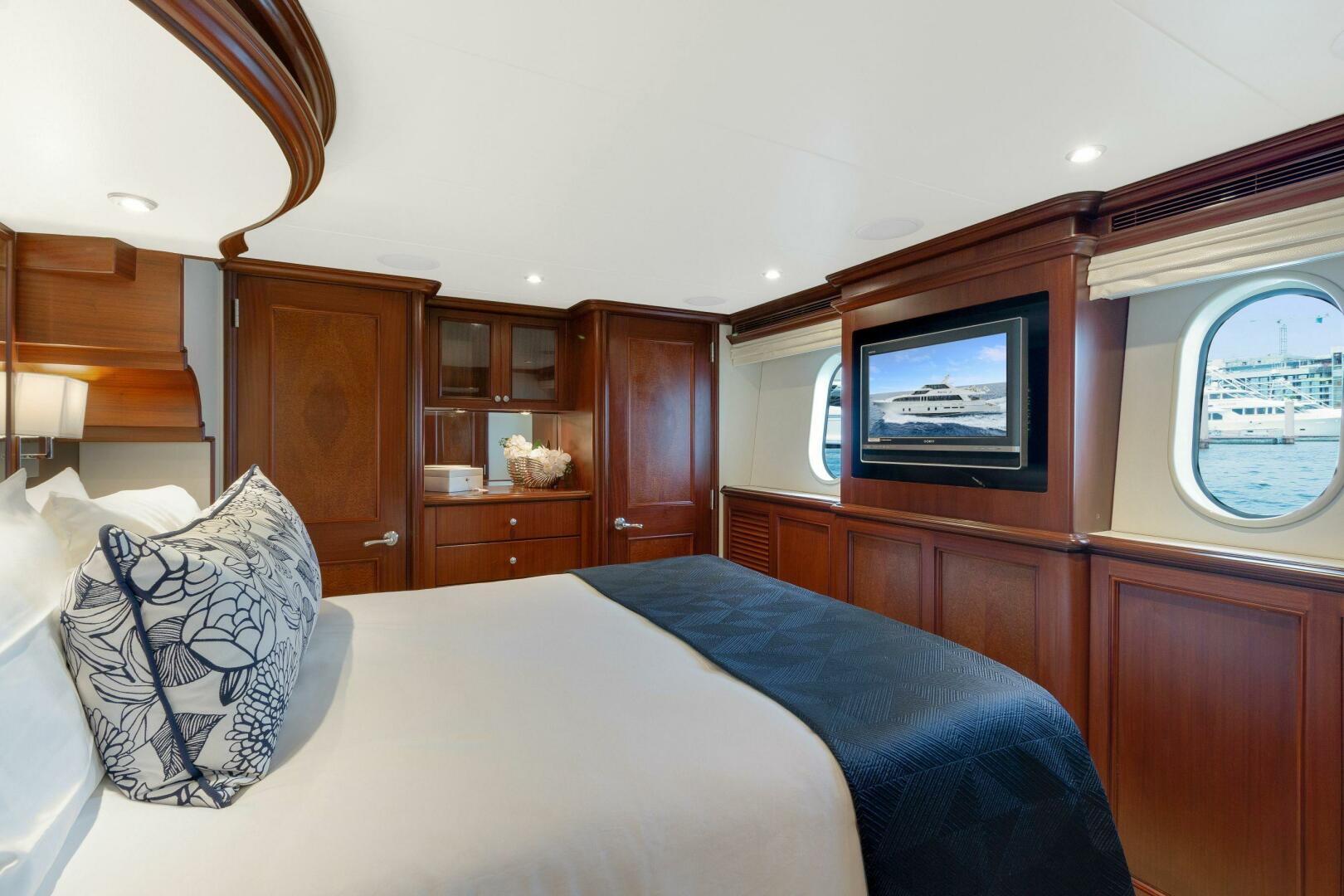 Slide: The Image of Cheoy Lee Cockpit Motor Yacht 2007 - 5051879