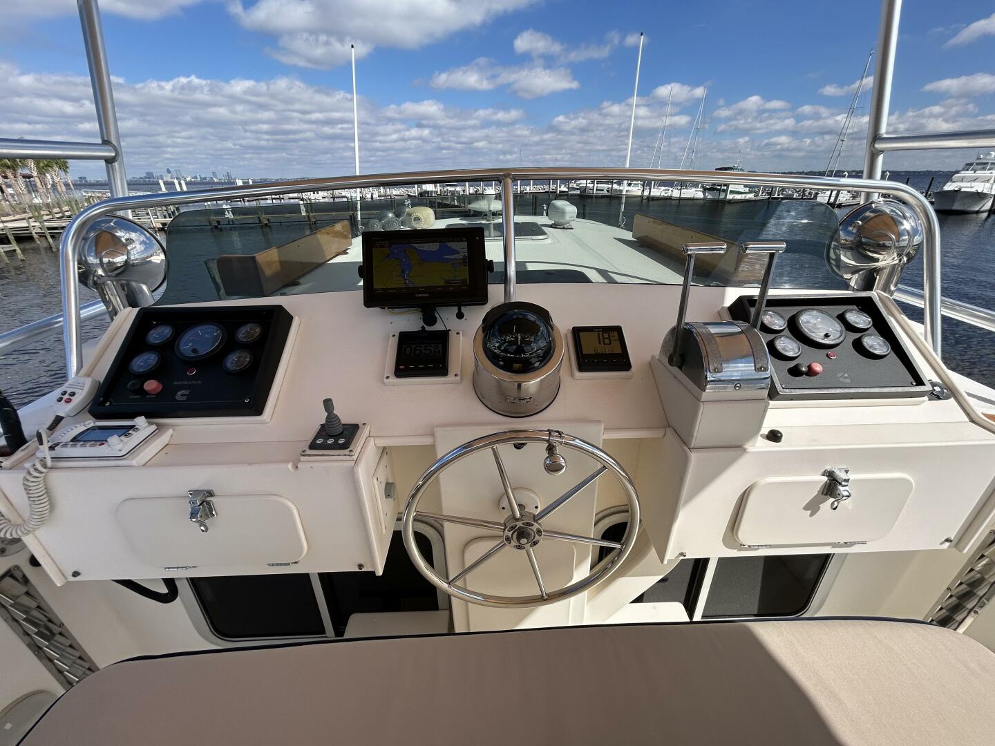Slide: The Image of 50' Cherubini flybridge helm2 - 5060390