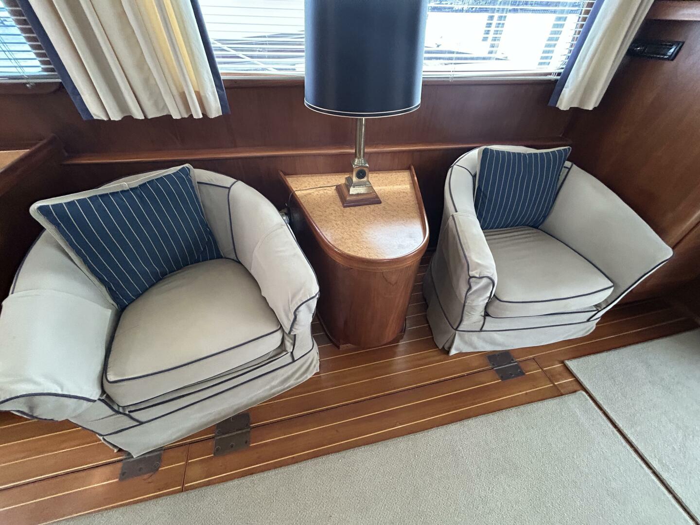 Slide: The Image of 50' Cherubini salon starboard seating - 5060759