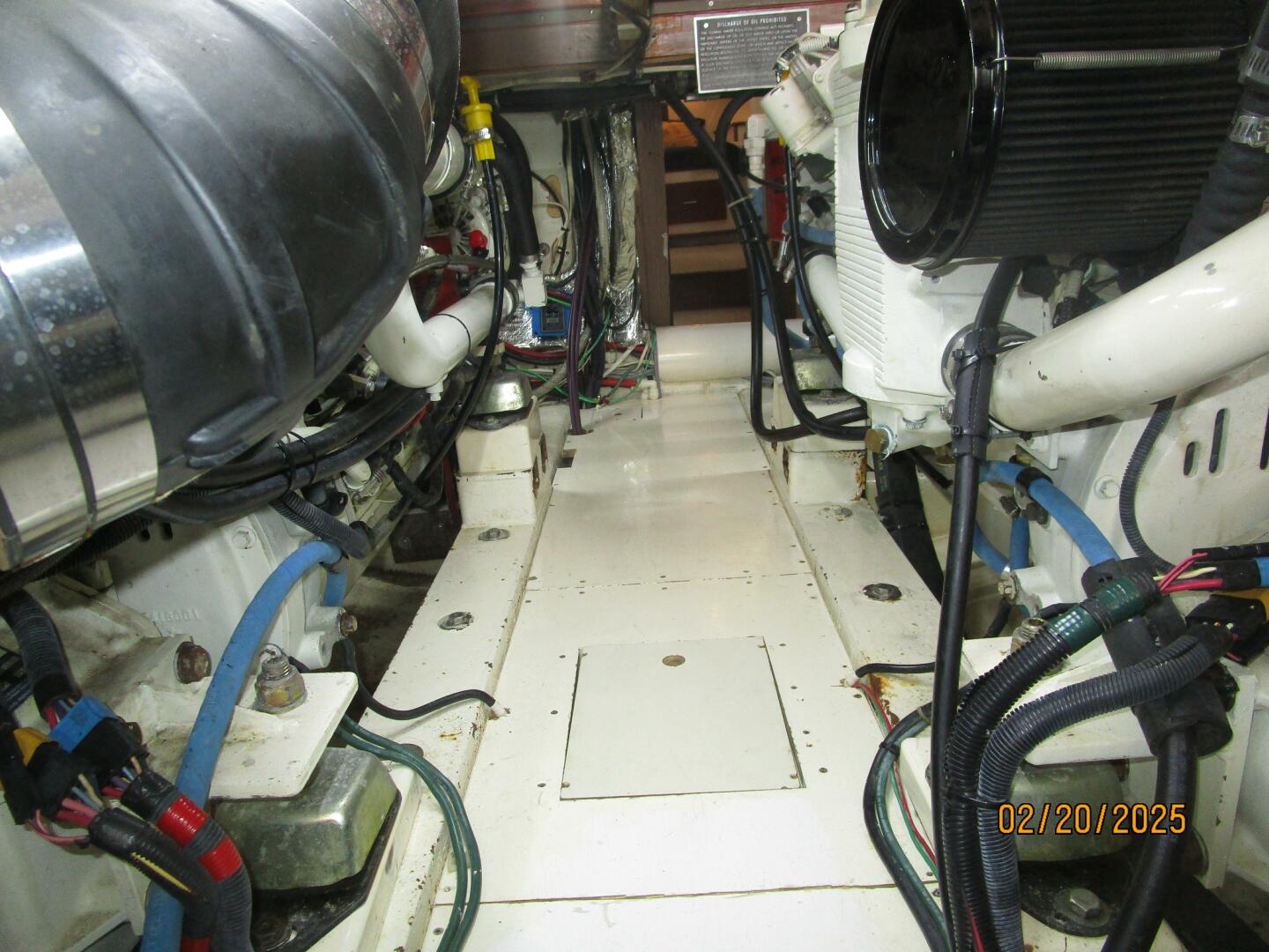 Slide: The Image of 50' Cherubini engine room forward - 5060384