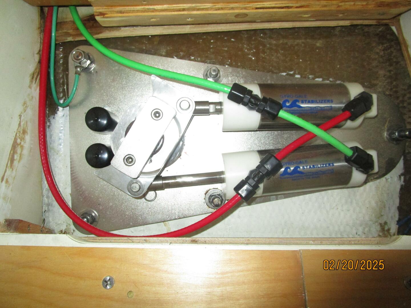 Slide: The Image of 50' Cherubini starboard stabilizer head - 5060771