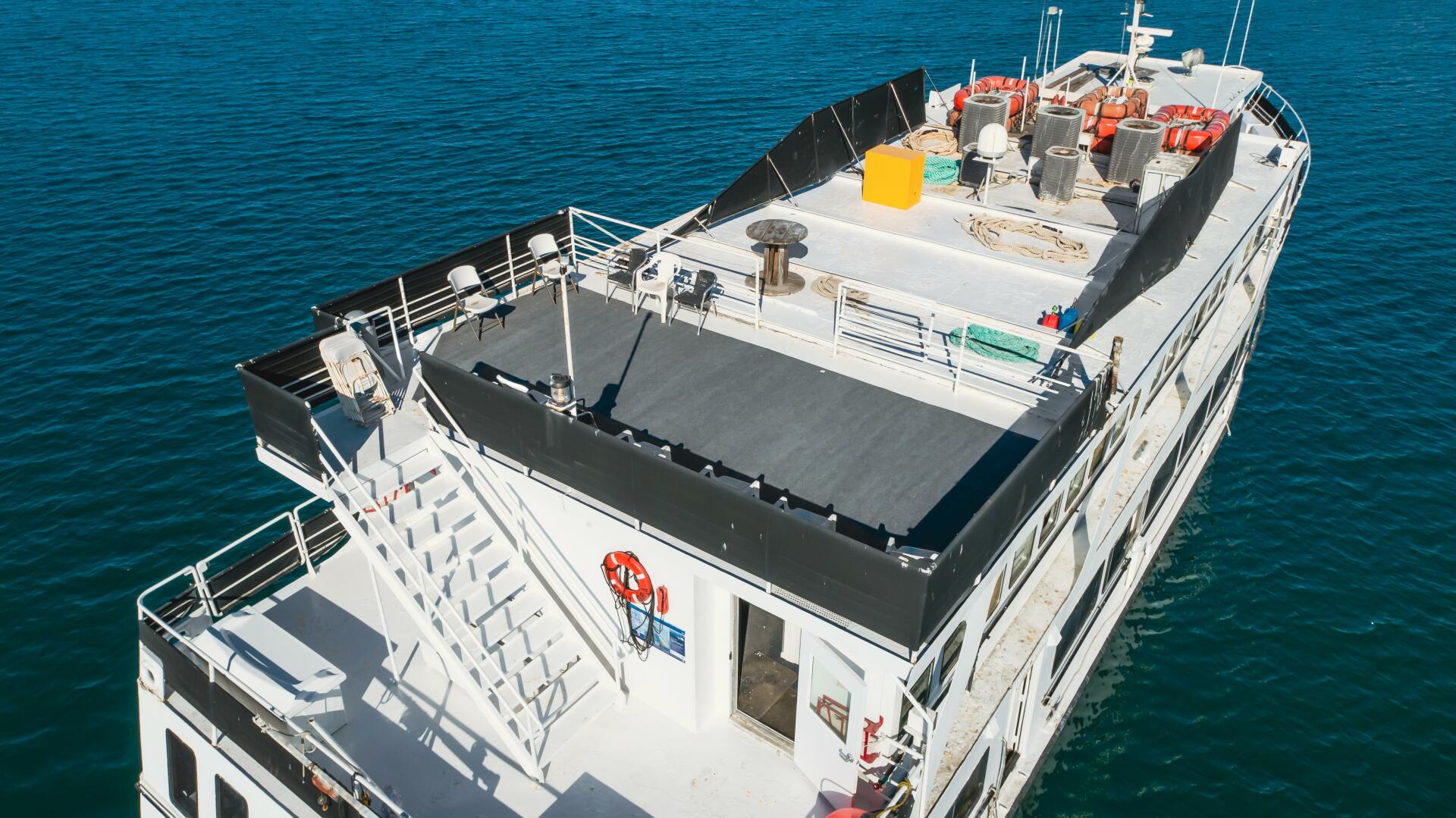 Slide: The Image of Enhydra Top deck - 4049338
