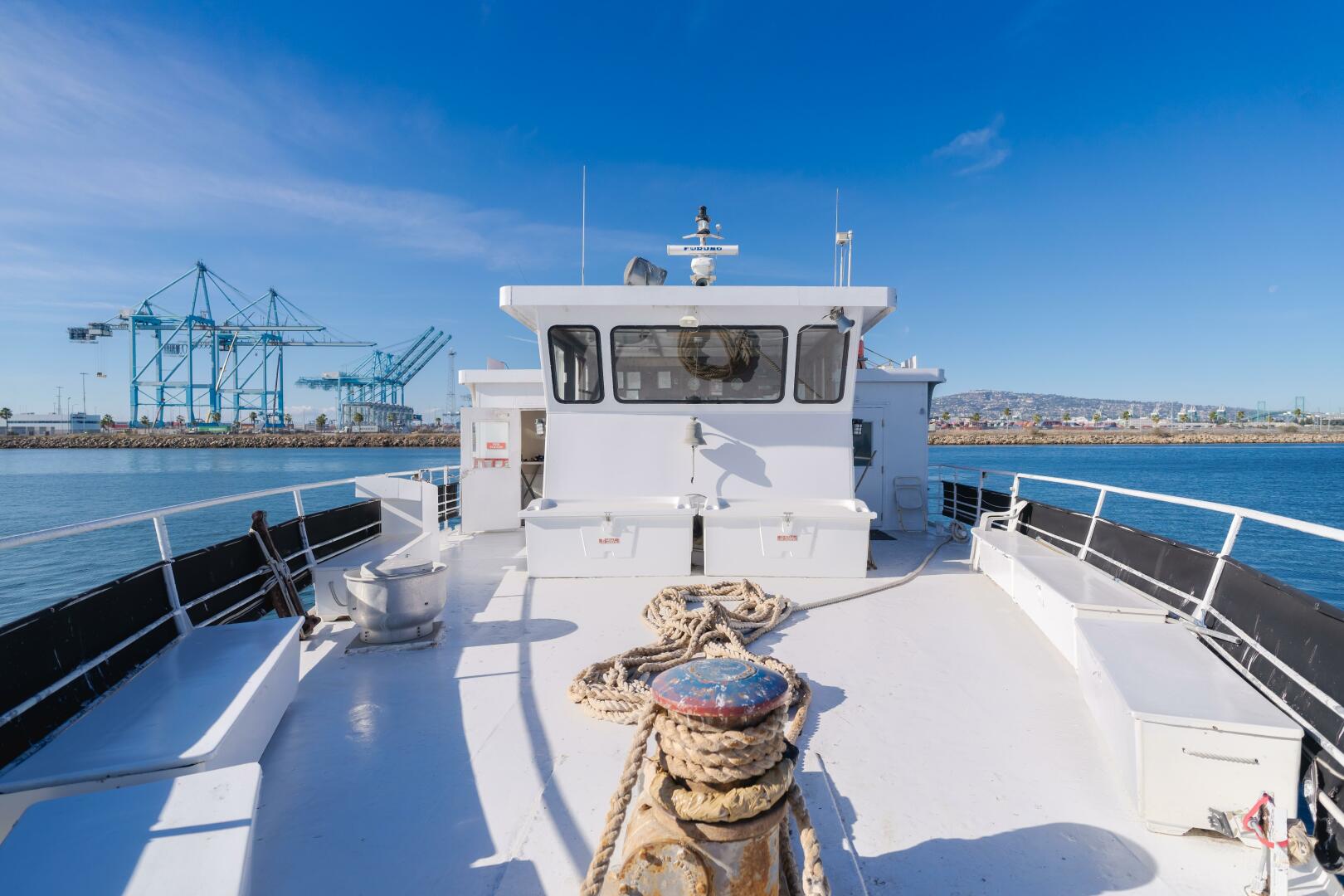 Slide: The Image of Enhydra Pilothouse from bow - 4049259