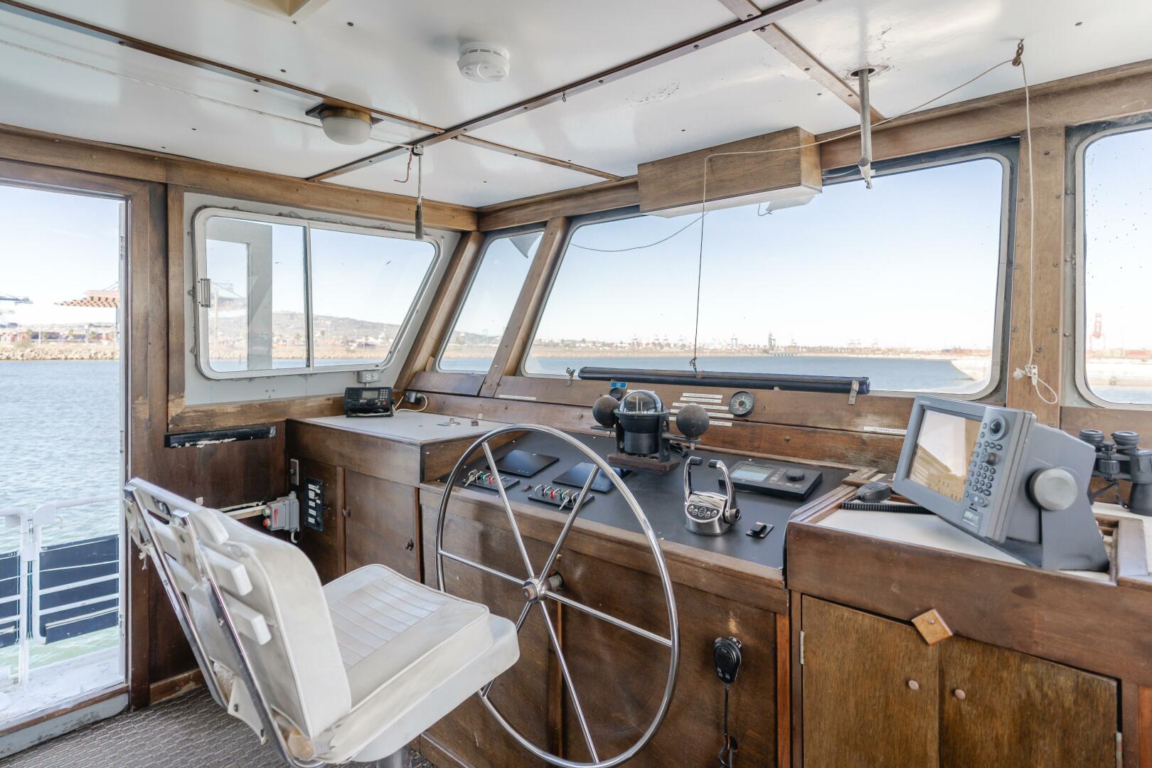 Slide: The Image of Enhydra Pilothouse interior - 4049272